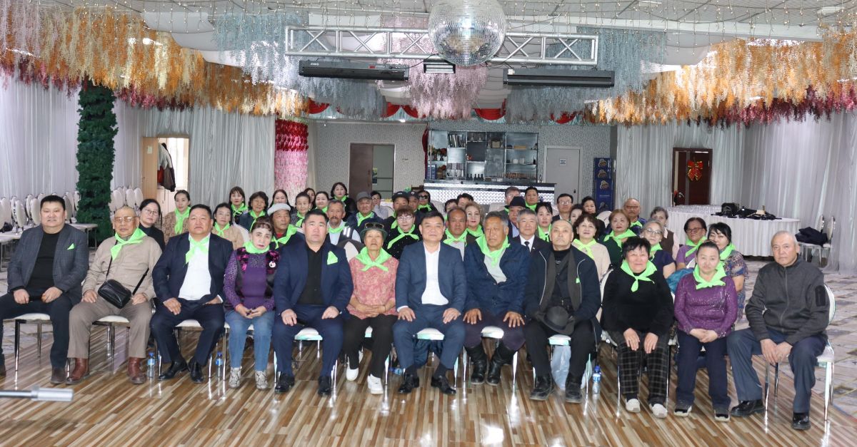 ​​​​​​​ ИЗНН-ын ахмад гишүүд оролцсон хэлэлцүүлэг боллоо